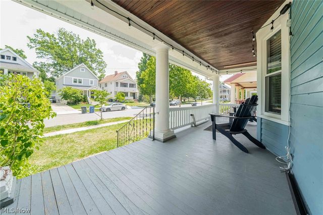 1290 Jackson Avenue, Lakewood, OH 44107