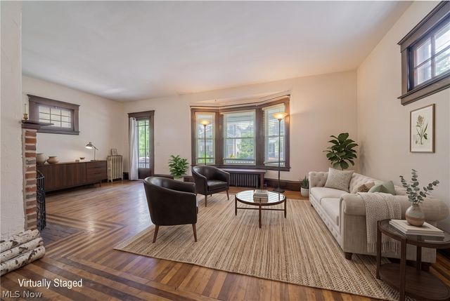 1290 Jackson Avenue, Lakewood, OH 44107