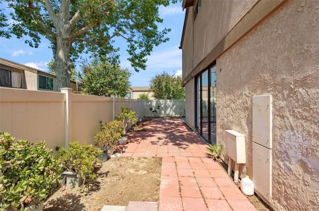 289 S Sentous, West Covina, CA 91792