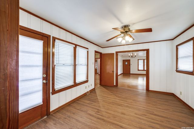 203 Sullivan, San Antonio, TX 78213