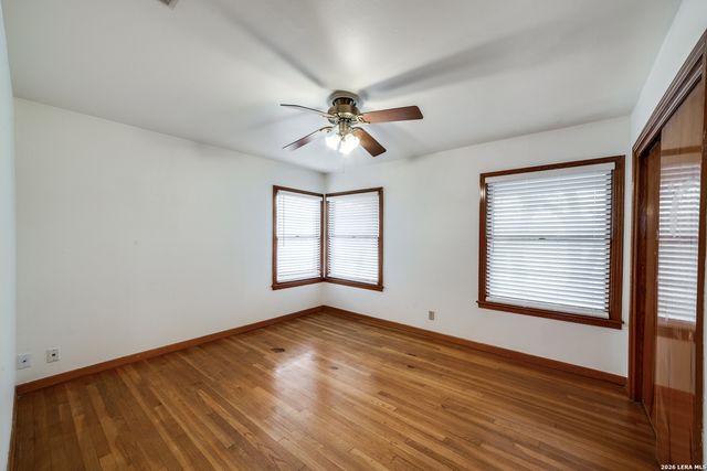 203 Sullivan, San Antonio, TX 78213