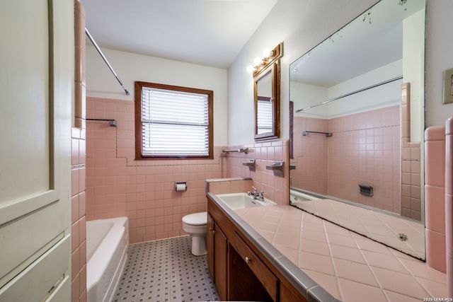 203 Sullivan, San Antonio, TX 78213