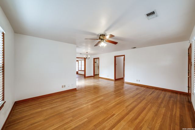 203 Sullivan, San Antonio, TX 78213