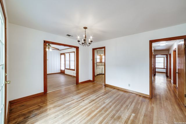 203 Sullivan, San Antonio, TX 78213