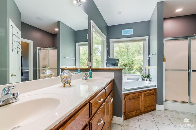 3700 Crossgate Circle, Manhattan, KS 66503