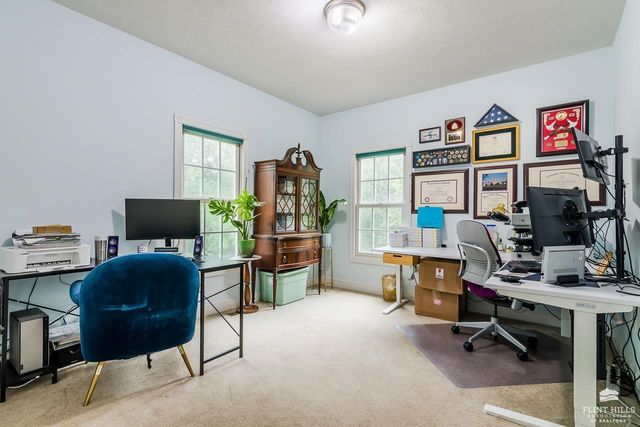 3700 Crossgate Circle, Manhattan, KS 66503