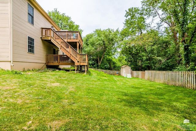 3700 Crossgate Circle, Manhattan, KS 66503
