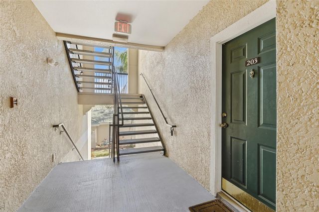 5110 NORTHRIDGE ROAD 203, Sarasota, FL 34238