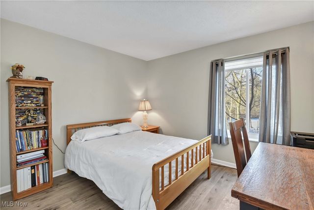 50 S Rocky River Drive 206, Berea, OH 44017