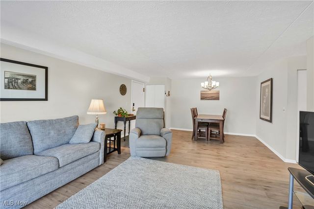 50 S Rocky River Drive 206, Berea, OH 44017