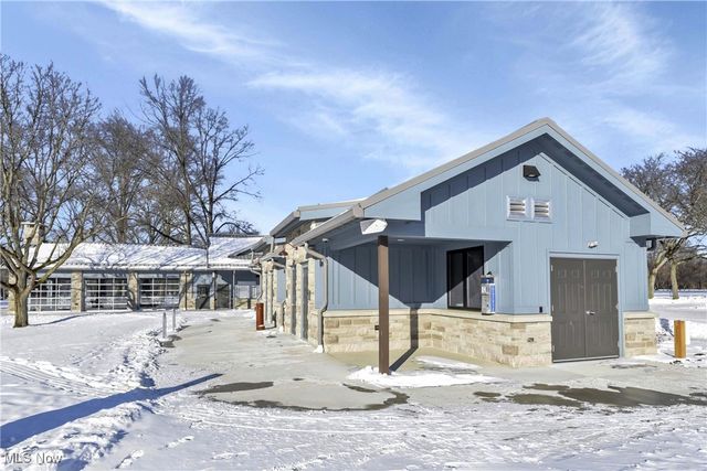 50 S Rocky River Drive 206, Berea, OH 44017