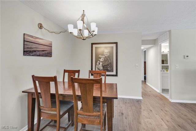 50 S Rocky River Drive 206, Berea, OH 44017