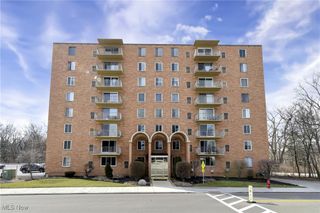 50 S Rocky River Drive 206, Berea, OH 44017