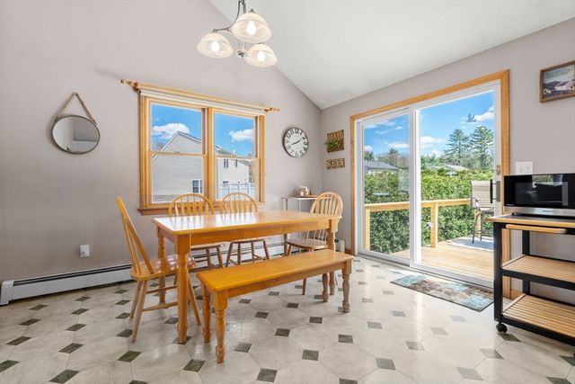 35 Sir Joseph Ct, Taunton, MA 02780