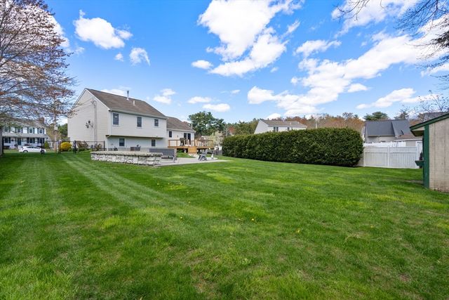 35 Sir Joseph Ct, Taunton, MA 02780