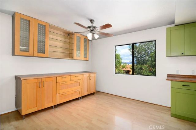 18739 Hatteras Street 55, Tarzana, CA 91356
