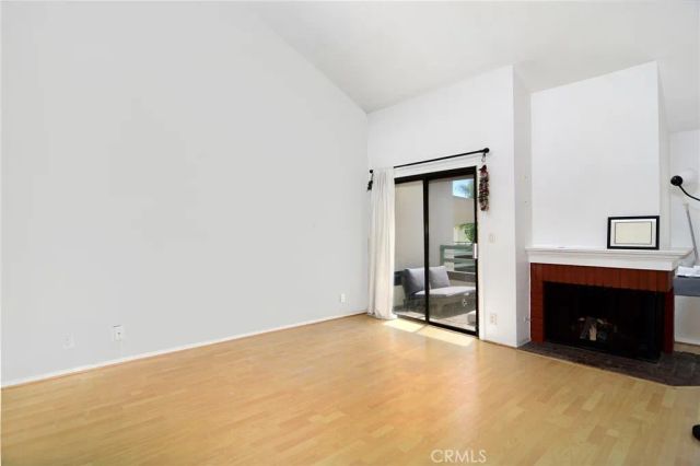 18739 Hatteras Street 55, Tarzana, CA 91356