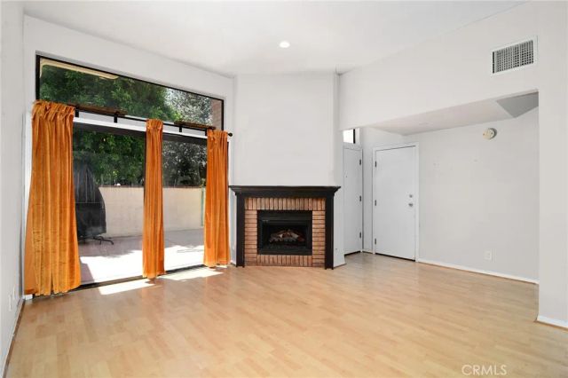 18739 Hatteras Street 55, Tarzana, CA 91356