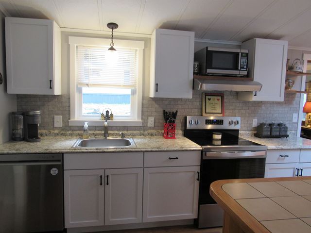 14 Rim Road, Danville, NH 03819