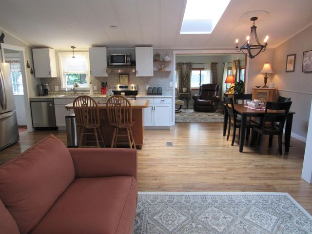 14 Rim Road, Danville, NH 03819