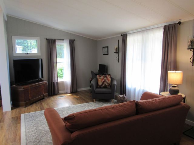 14 Rim Road, Danville, NH 03819