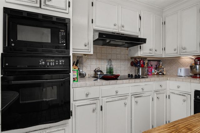 8915 Blanchard Latex Road, Mooringsport, LA 71060
