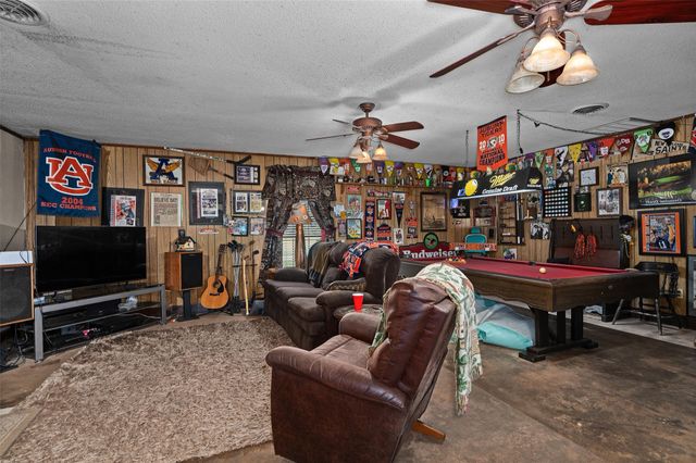 8915 Blanchard Latex Road, Mooringsport, LA 71060