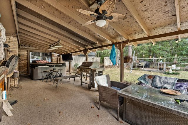 8915 Blanchard Latex Road, Mooringsport, LA 71060