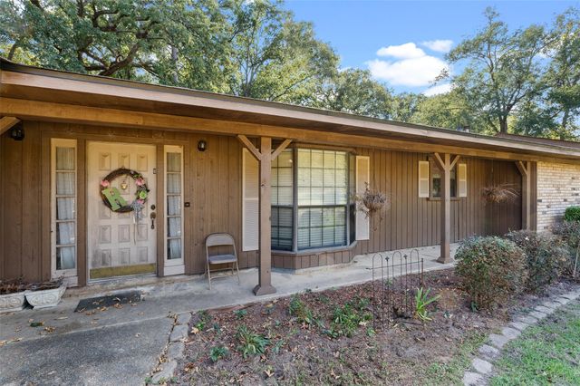 8915 Blanchard Latex Road, Mooringsport, LA 71060