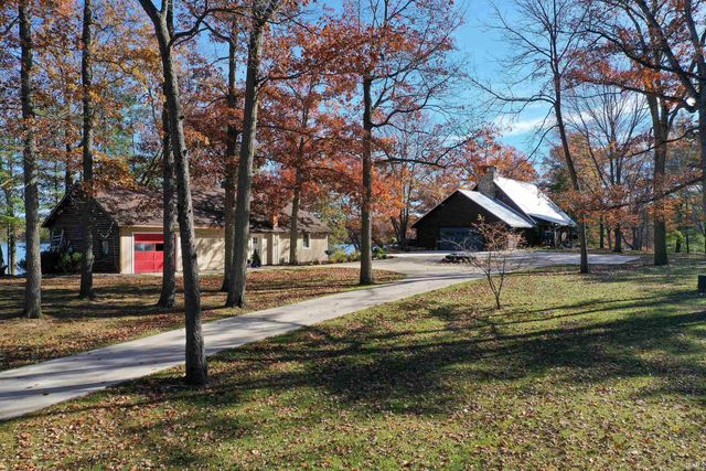 1720 N Shore Drive, Rome City, IN 46784