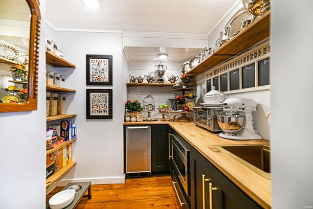 1720 N Shore Drive, Rome City, IN 46784