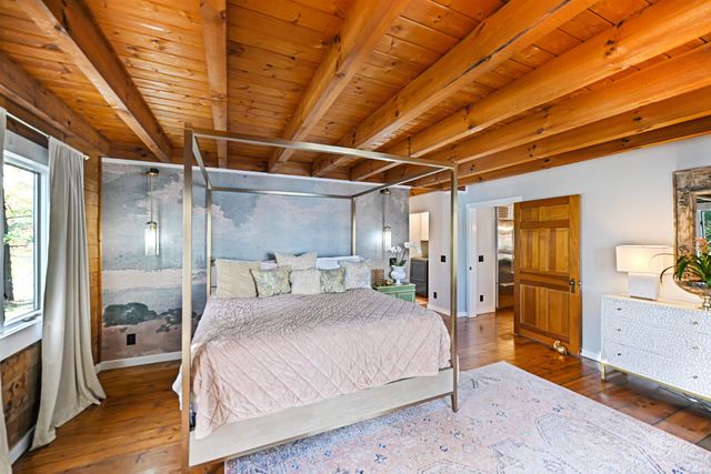 1720 N Shore Drive, Rome City, IN 46784