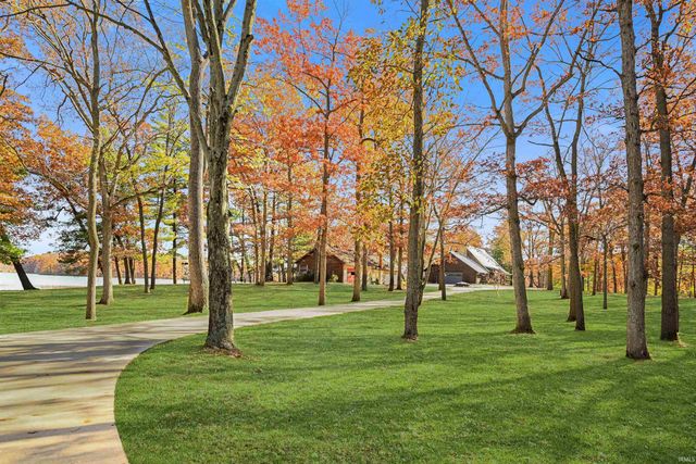 1720 N Shore Drive, Rome City, IN 46784