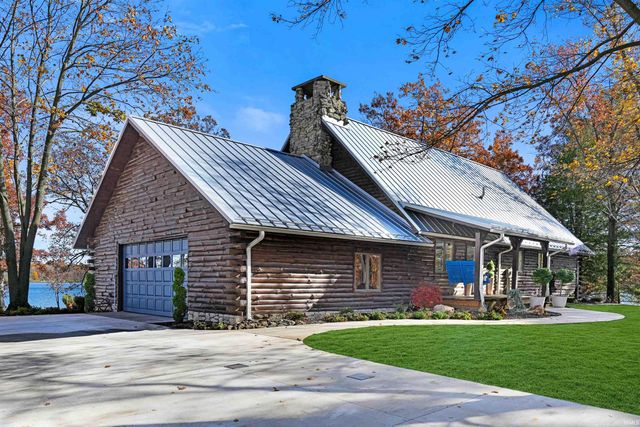 1720 N Shore Drive, Rome City, IN 46784