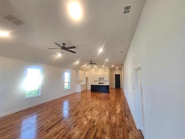 3410 Dobbins Road, Corsicana, TX 75110