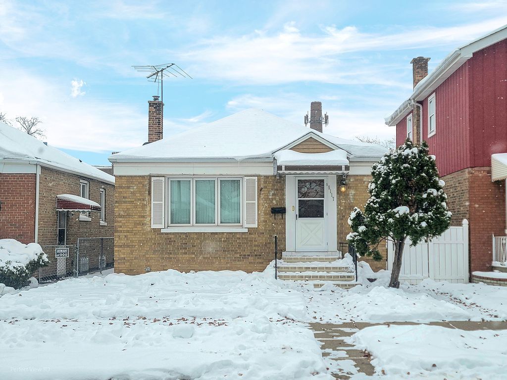 5117 S Luna Avenue, Chicago, IL 60638