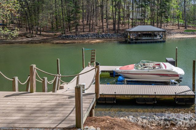 123 Honeydew Circle, Troutman, NC 28166
