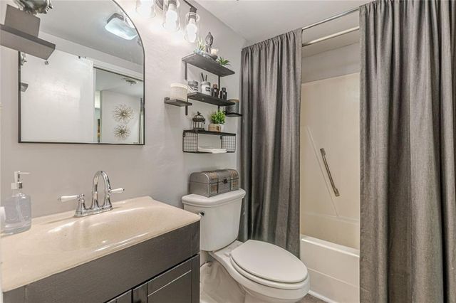 1 Biscayne Drive 109, Atlanta, GA 30309