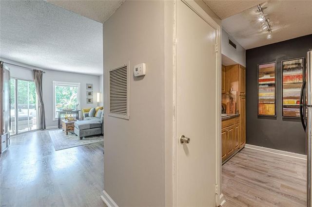 1 Biscayne Drive 109, Atlanta, GA 30309