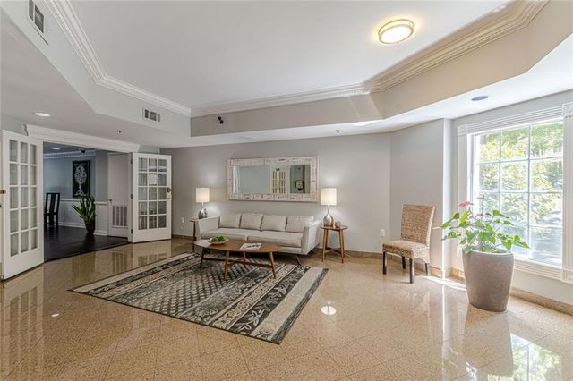 1 Biscayne Drive 109, Atlanta, GA 30309
