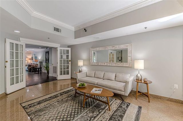 1 Biscayne Drive 109, Atlanta, GA 30309