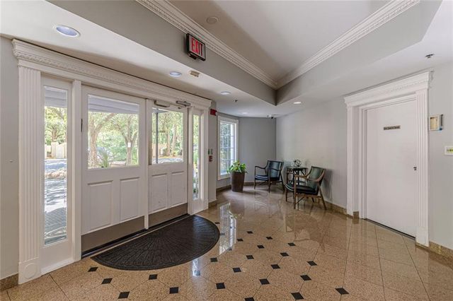 1 Biscayne Drive 109, Atlanta, GA 30309