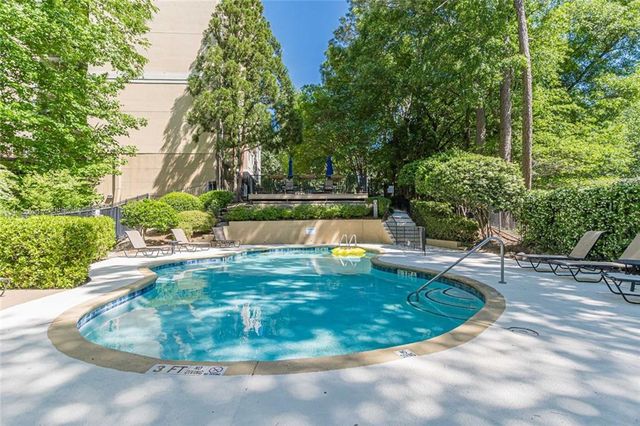 1 Biscayne Drive 109, Atlanta, GA 30309