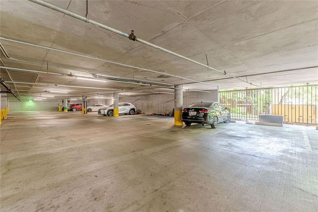 1 Biscayne Drive 109, Atlanta, GA 30309