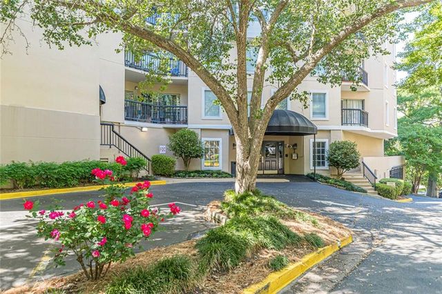 1 Biscayne Drive 109, Atlanta, GA 30309