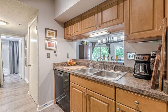 1 Biscayne Drive 109, Atlanta, GA 30309