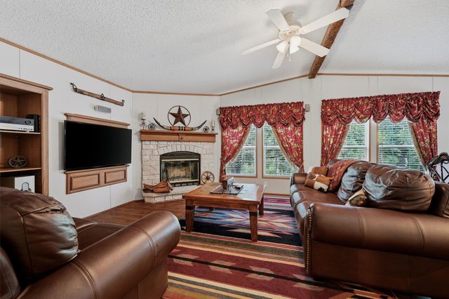 212 Sunset Road, Pottsboro, TX 75076