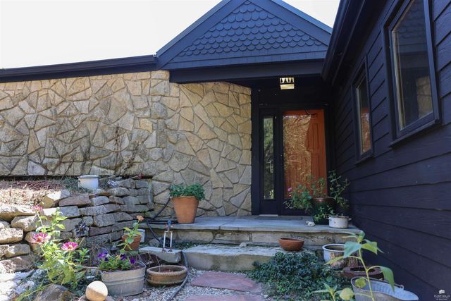 5707 Saddle Rock Road, Manhattan, KS 66503