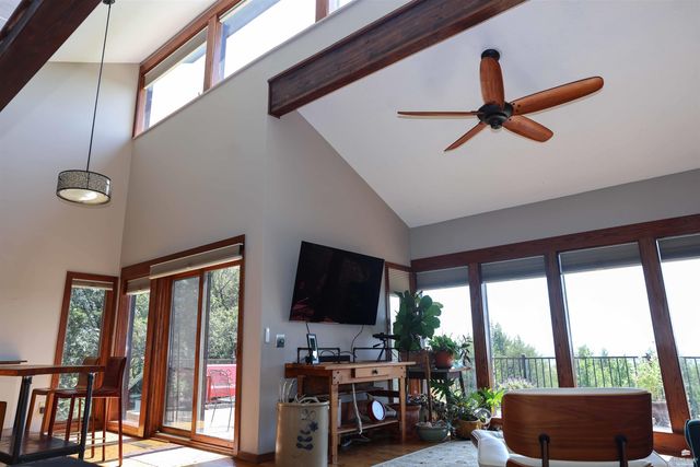 5707 Saddle Rock Road, Manhattan, KS 66503