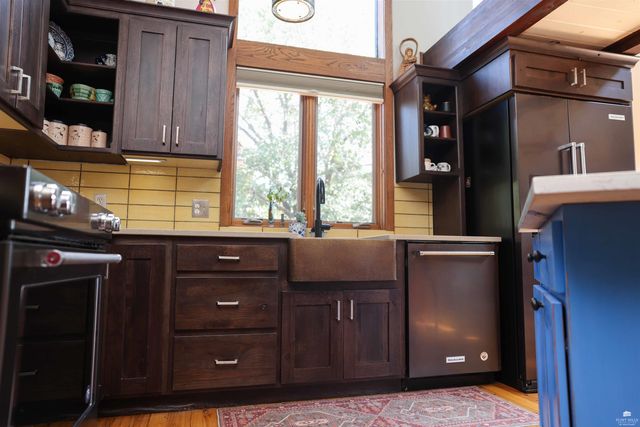 5707 Saddle Rock Road, Manhattan, KS 66503